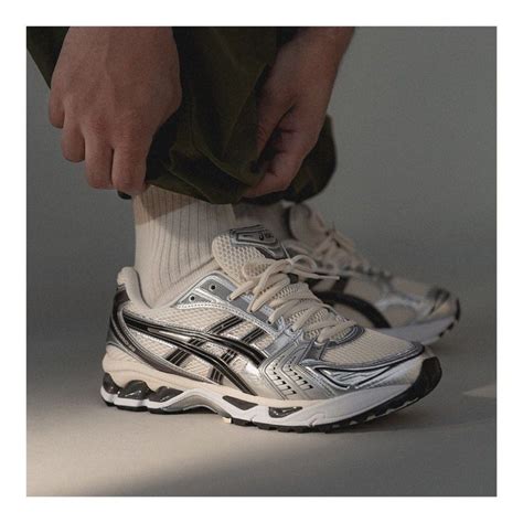 Asics Gel-Kayano 14 'Cream/Black', Men's Fashion, Footwear, Sneakers on Carousell