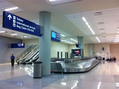 DFW Airport Terminal D Baggage Claim Photo i050 by Grant W… | Flickr