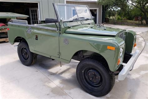 1971 Land Rover 88 Series IIA 4x4 for sale on BaT Auctions - sold for ...