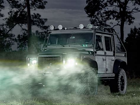 This Ultra-Rugged 'Spectre' Land Rover Defender Is Fit For a Bond ...