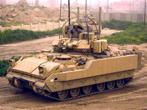 Uparmored M2A3 Bradley | Tanks military, Military armor, Bradley fighting vehicle