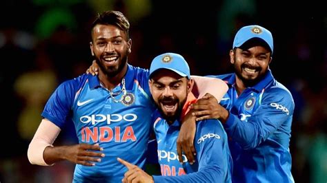 Watch: Virat Kohli Heaps Praises For Hardik Pandya In The ‘Locker Room ...