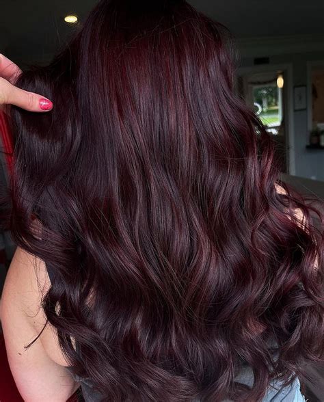 35 Gorgeous Shades of Reddish Brown Hair - Hood MWR