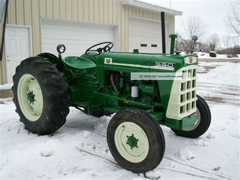 Oliver 550 Tractor