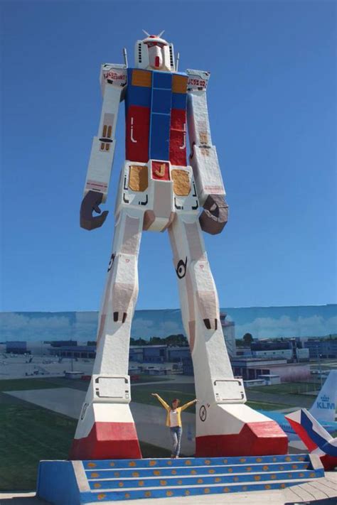 Guys, I need help figuring out which Gundam is my favorite : Gundam