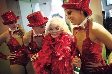 Longtime showgirl turns 90, earns induction to Vegas Entertainers Hall ...