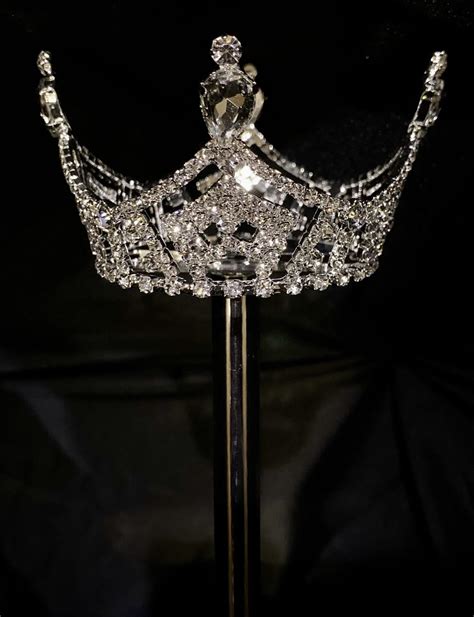 The Deluxe Round Miss America Scepter - Welcome to Alabama Wholesale Crowns