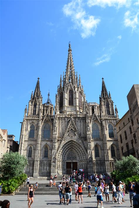 Barcelona Cathedral - Wikipedia