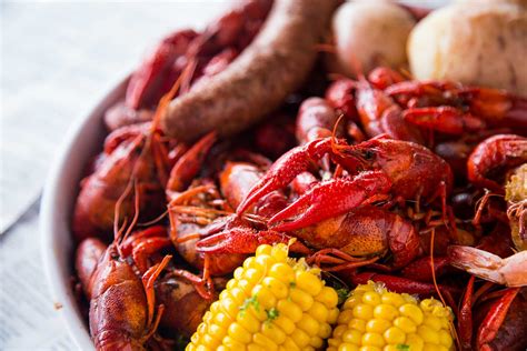 CRAWFISH SEASON 2020 | Ragin Cajun