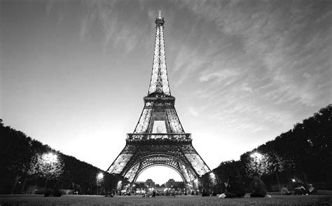 Paris: Paris Eiffel Tower Black And White