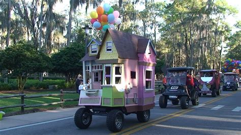 Disney's Fort Wilderness Halloween Golf Cart Parade 2012 - Including Pixar Up House, Tow Mater ...
