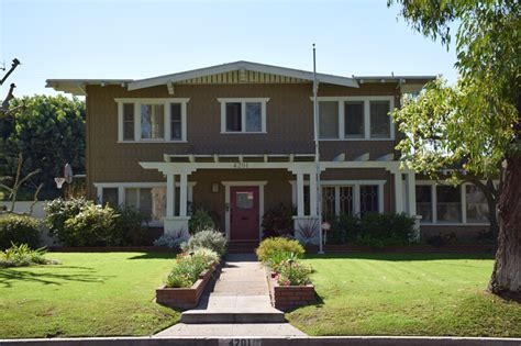 Discover Historic Bixby Knolls in Long Beach Today