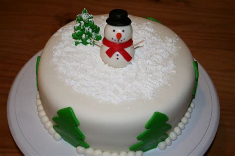 Cakes by Nicola: Frosty the Snowman Cake