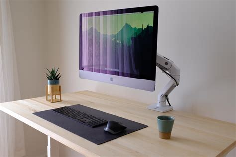 iMac Pro Minimalist Desk v2 | Rebrn.com