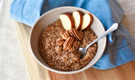 Instant Pot Maple Apple Steel Cut Oats | With Two Spoons