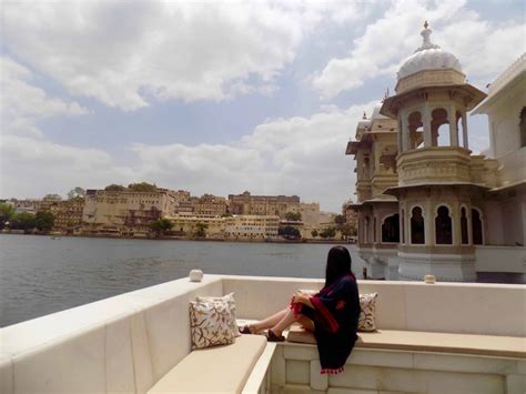 Taj Lake Palace Udaipur Review - Why You MUST Stay!