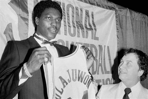 Hakeem Olajuwon to Represent Houston Rockets at 2021 NBA Draft Lottery ...