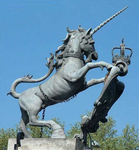 Hampton Court Unicorn | Scotlands national animal, National animal ...