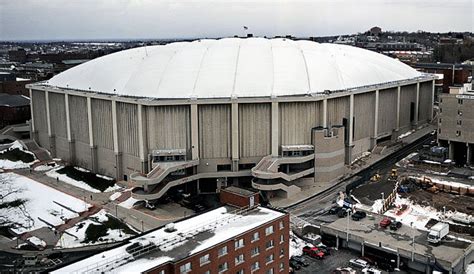 Syracuse Carrier Dome officials offer spare roof panel to Minneapolis' collapsed Metrodome ...