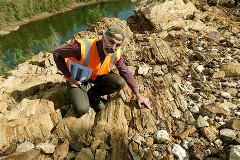 Microscopic fossils in ancient rocks offer glimpse of 'lost world' | Daily Sabah