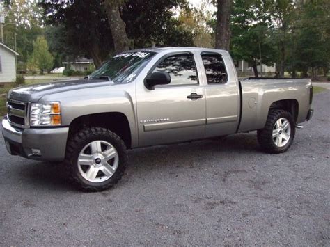 2008 chevrolet silverado tire size - clement-mamaclay