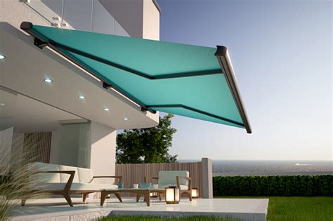 3 Best Retractable Patio Awning Design Ideas — Sunblock Solutions