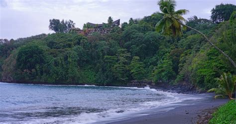 10 Most Beautiful Tahiti Beaches To Soak Up Sun, Sand, And Serenity