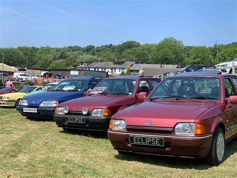 Glossop Rotary Classic Cars at Lymefield Garden Centre, Lymefield Garden Centre, Farm Shop and ...