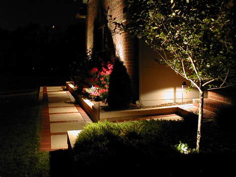 Best Pathway Lighting Ideas for 2014 - Qnud