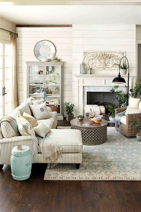 15 of the Best Farmhouse Style Wall Colors To Use