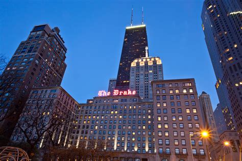 5 Scary Places in Chicago Including 2 Famously Haunted Hotels - Flavorverse