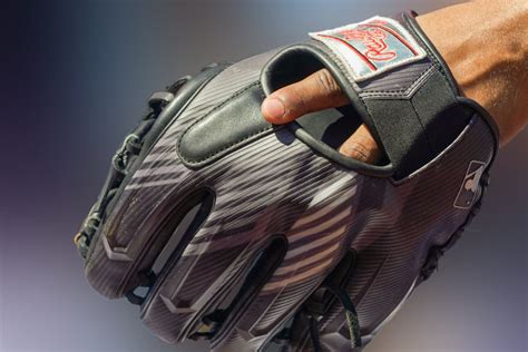 What Pros Wear: Francisco Lindor’s Rawlings REV204-2X 11.5" Glove (2020 ...