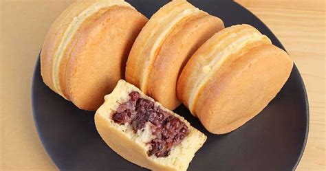 Imagawayaki (Obanyaki): Japanese Treats on the Go - Happy Baking Days