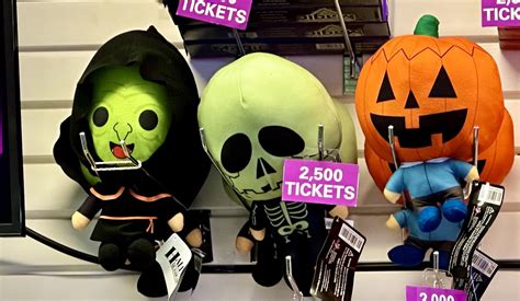 Nickel Mania Arcade Halloween III Prizes : r/halloween