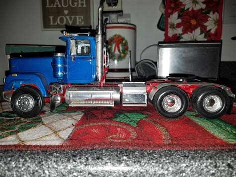 1/25 scale | Model truck kits, Scale models cars, Trucks