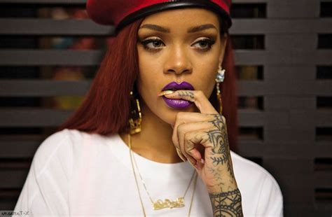 21 Rihanna tattoos: all the singer's tattoos, their photos and meaning ...