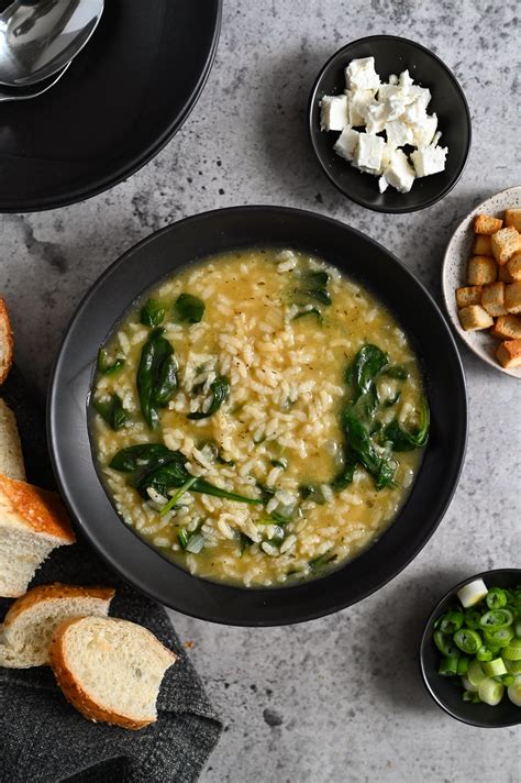 Spinach and rice soup (Σούπα με σπανάκι και ρύζι) – Taking the ...