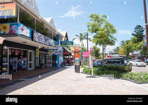 A summer day on Main Street in Airlie Beach Queensland, East Coast Australia Stock Photo - Alamy