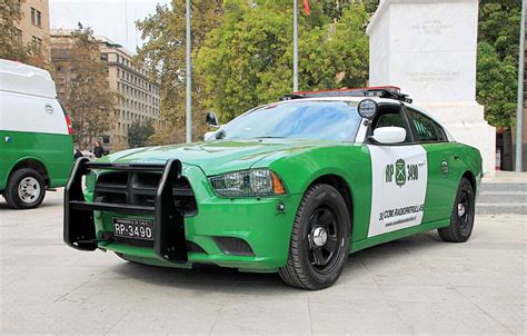 Policía de Chile adquiere 484 vehículos Dodge. - Taringa!