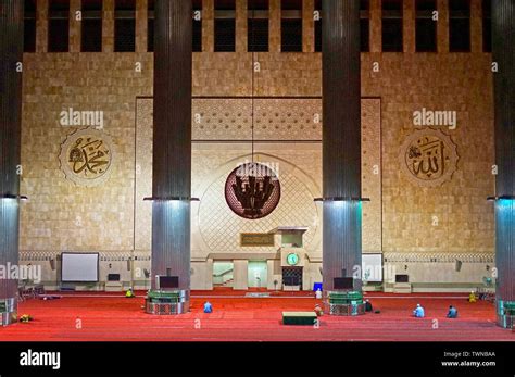 Masjid Istiqlal Mosque, Jakarta, Indonesia Stock Photo - Alamy