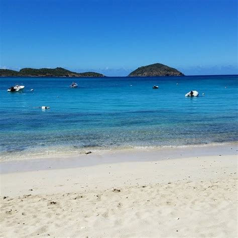 Hull Bay - Beach in Charlotte Amalie