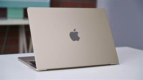 MacBook Air M2 Starlight – Màu sắc mới làm người dùng mê mẩn