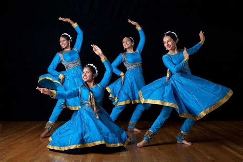 Capture the graceful moves of Kathak | RITZ