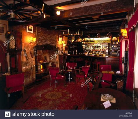 Download this stock image: Interior of Traditional Old English Pub - A2C3X8 from Alamy's library ...