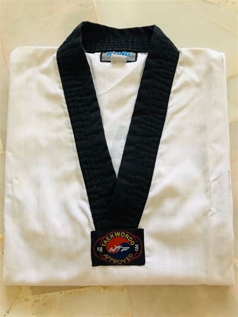 Taekwondo Gi, Sports Equipment, Sports & Games, Water Sports on Carousell