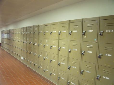 File:School lockers, National University of Singapore.jpg - Wikimedia Commons