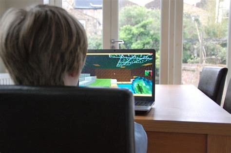 Why Minecraft is more than just another video game - BBC News