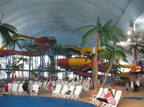 Fallsview Indoor Waterpark (Niagara Falls, Ontario): Hours, Address ...