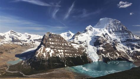 Hiking The Berg Lake Trail • British Columbia Magazine