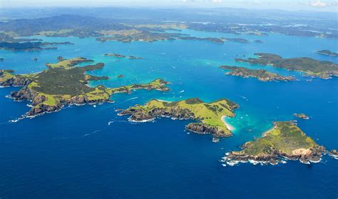 Bay of Islands Tour - Tour the Bay of Islands - Auckland & Beyond Tours.